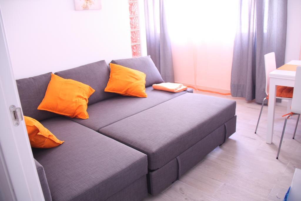 Apartamento Orange Triana Centro Севиля Екстериор снимка