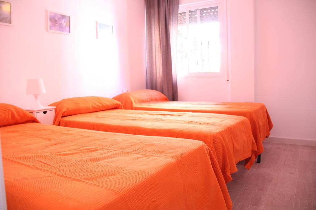 Apartamento Orange Triana Centro Севиля Екстериор снимка